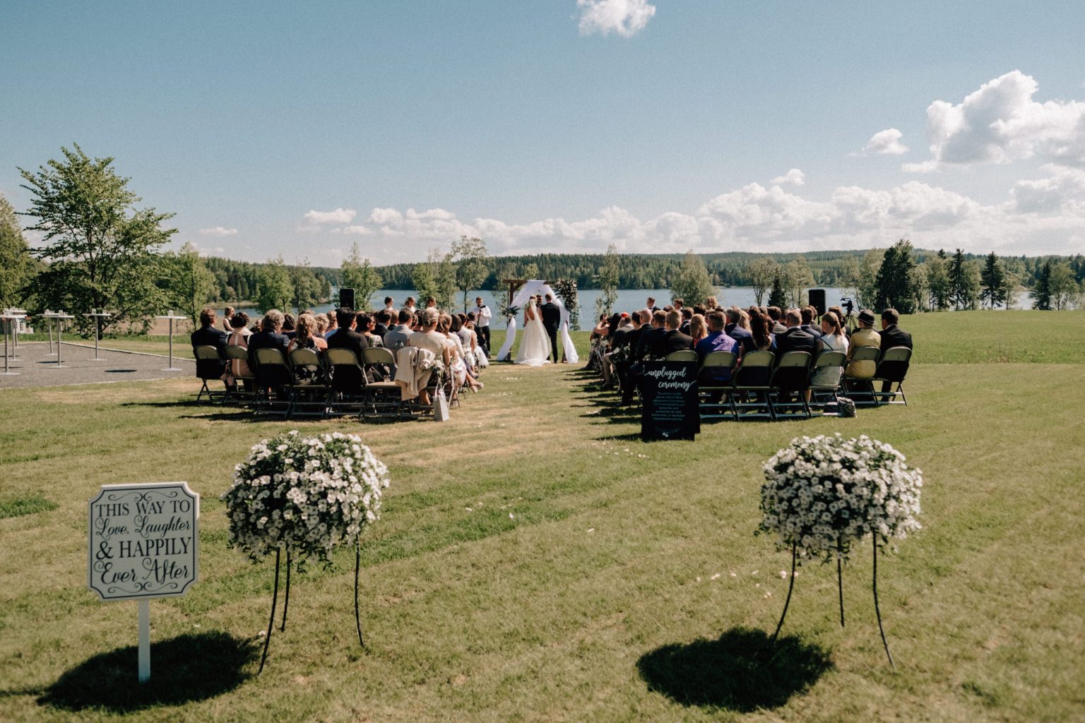 Varpu & Touko's midsummer wedding